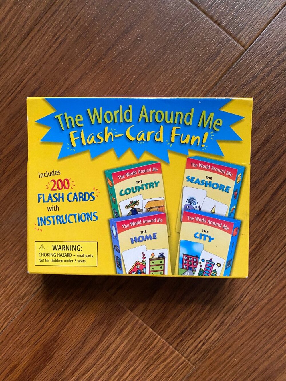 The World Around Me Flash Card Fun Set 200 Cards Open Box Unused
